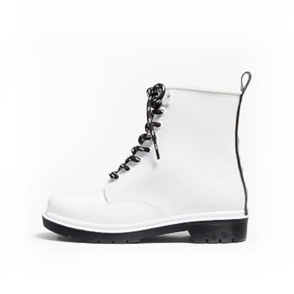 MICHAEL Michael Kors Shoes - Michael Kors white Tavie boots rainboots MK shoes